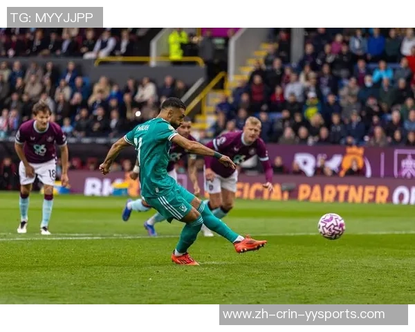 斯洛特：布拉德利还没100%康复，他和弗林蓬估计下个星期回归